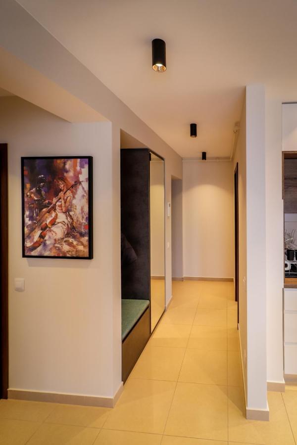 Lux Green Apartament 2 Braşov Exterior foto