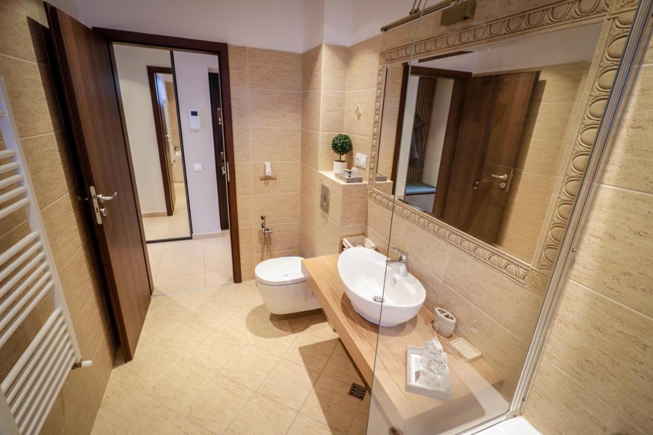 Lux Green Apartament 2 Braşov Exterior foto